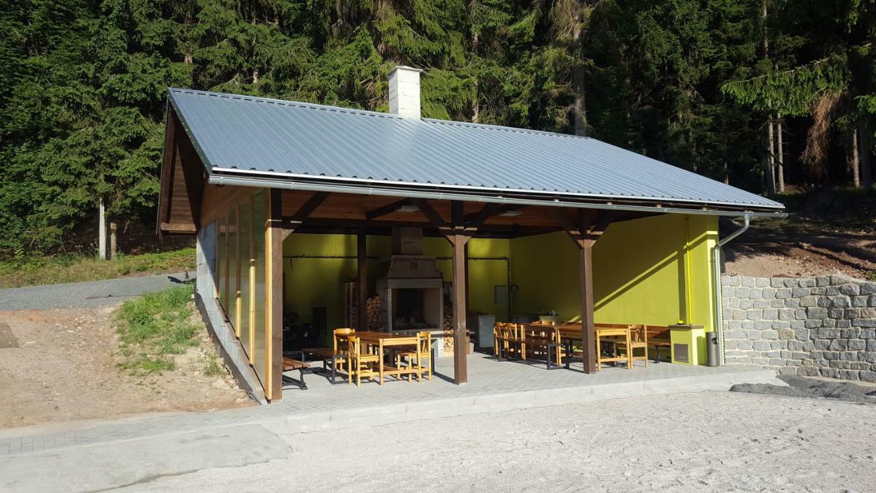 Rs Bernov Zatisi Hotel Nejdek Exterior photo